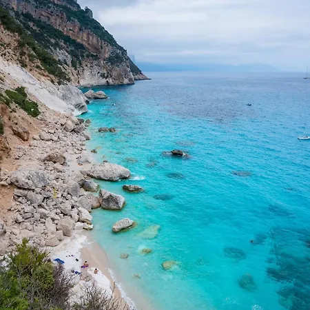 Al Porto Iun R0172 Cala Gonone